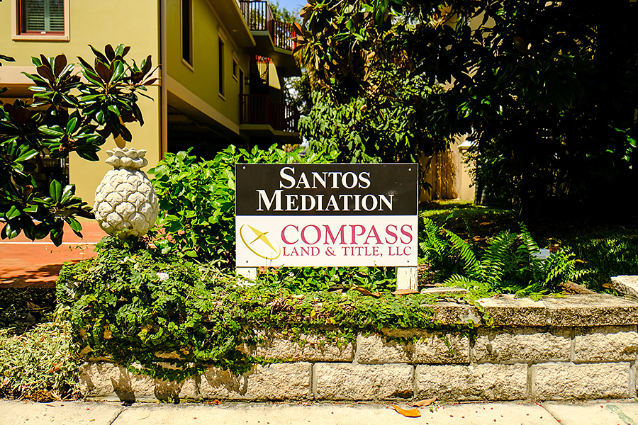 Santos Mediation Sign